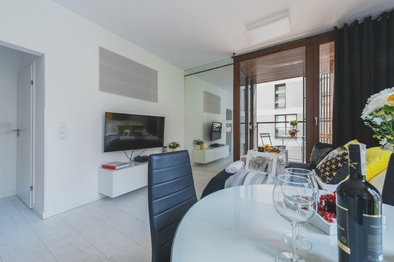 Kolejowa 45A P&O Corporate Accommodation وارسو المظهر الخارجي الصورة